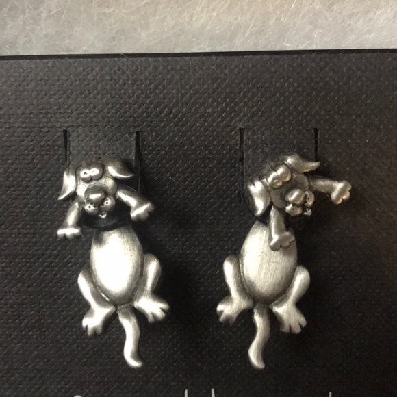 🔥$SALE$🔥 Pewter Dog Earrings - Picture 1 of 4